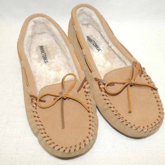 Minnetonka Shoes - Minnetonka Cally Moccasin Slipper Womens 10 Tan Suede Faux Fur Cabin Boho Cozy